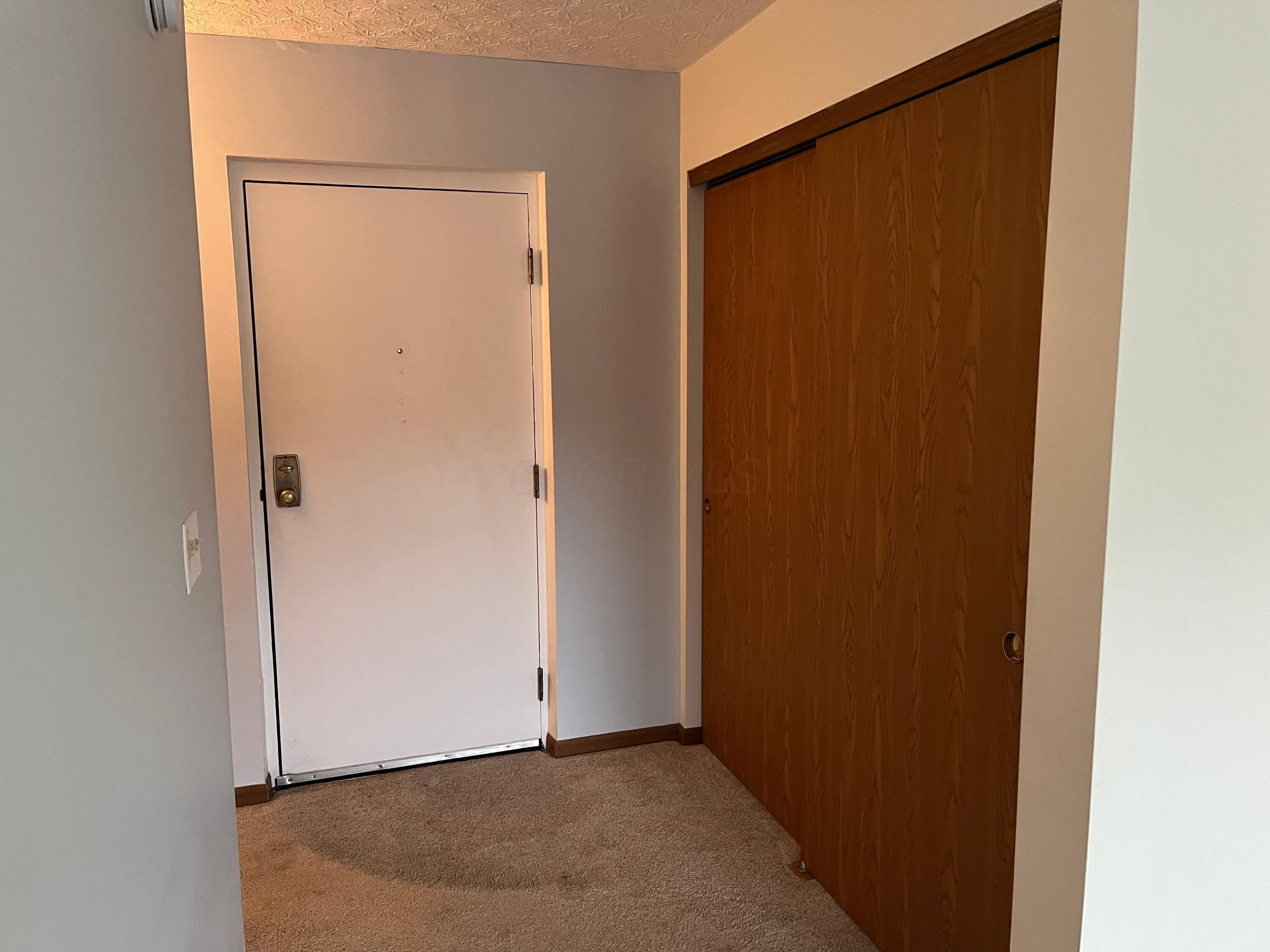 4115 Karl Road, Unit 309 Columbus, OH 43224 - Photo 5 of 45 Entry