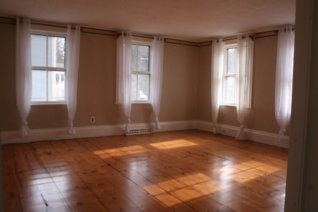 46 Maple Street Middleton, MA 01949 - Photo 12 of 27 Gallery Image 12