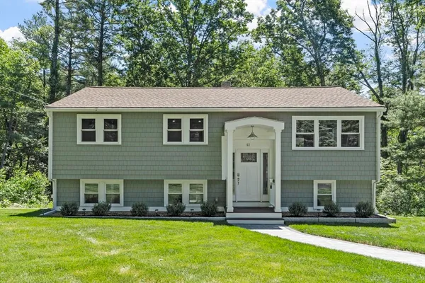 $879,900 | 62 Queensland Road, Billerica, MA 01862