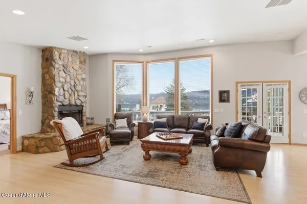 $1,375,000 | 4263 East Burchell Drive, Hayden, ID 83835