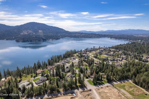 $1,375,000 | 4263 East Burchell Drive, Hayden, ID 83835