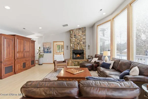 $1,375,000 | 4263 East Burchell Drive, Hayden, ID 83835