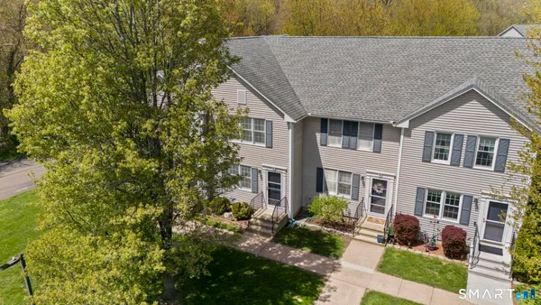 $310,000 | 51 White Tail Lane, Unit 51, Wallingford, CT 06492