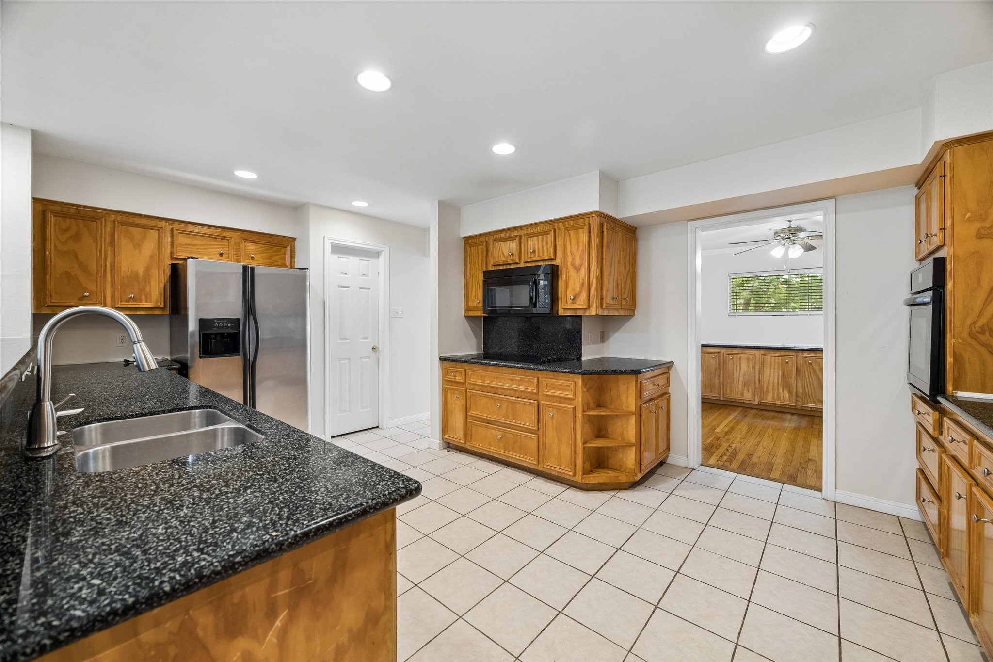 1740 Crownover Road Houston, TX 77080 - Photo 12 of 30 Gallery Image 12