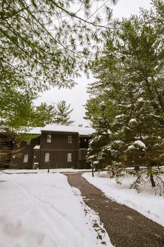 $129,500 | 5 Spruce Trail, Wisconsin Dells, WI 53965