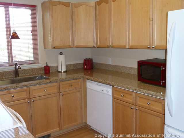 201 Ryan Gulch Road, Unit A Wildernest, CO 80498 - Photo 7 of 17 Gallery Image 7
