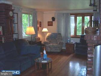 1052 Upper River Road Ewing, NJ 08628 - Photo 3 of 6