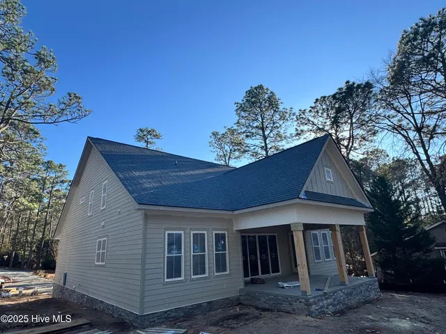 $1,300,000 | 305 Burning Tree Road, Pinehurst, NC 28374