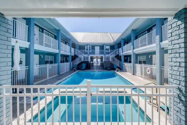 $1,550 | 1282 Beach Boulevard, Unit 206, Biloxi, MS 39530