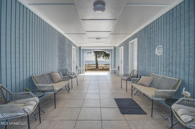 $1,650 | 1282 Beach Boulevard, Unit 206, Biloxi, MS 39530