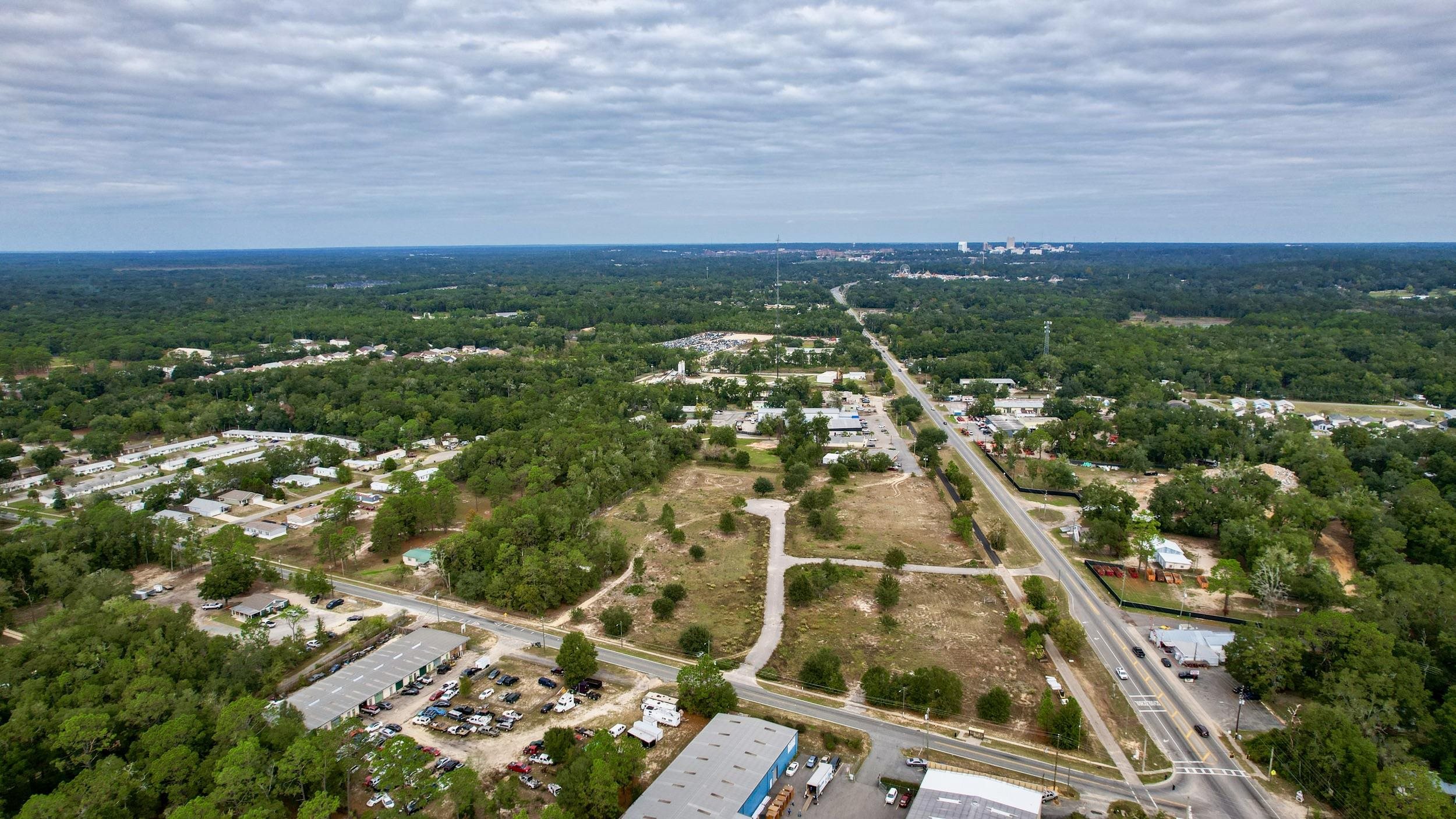 300 Ross Road Tallahassee, FL 32305 - Photo 5 of 31