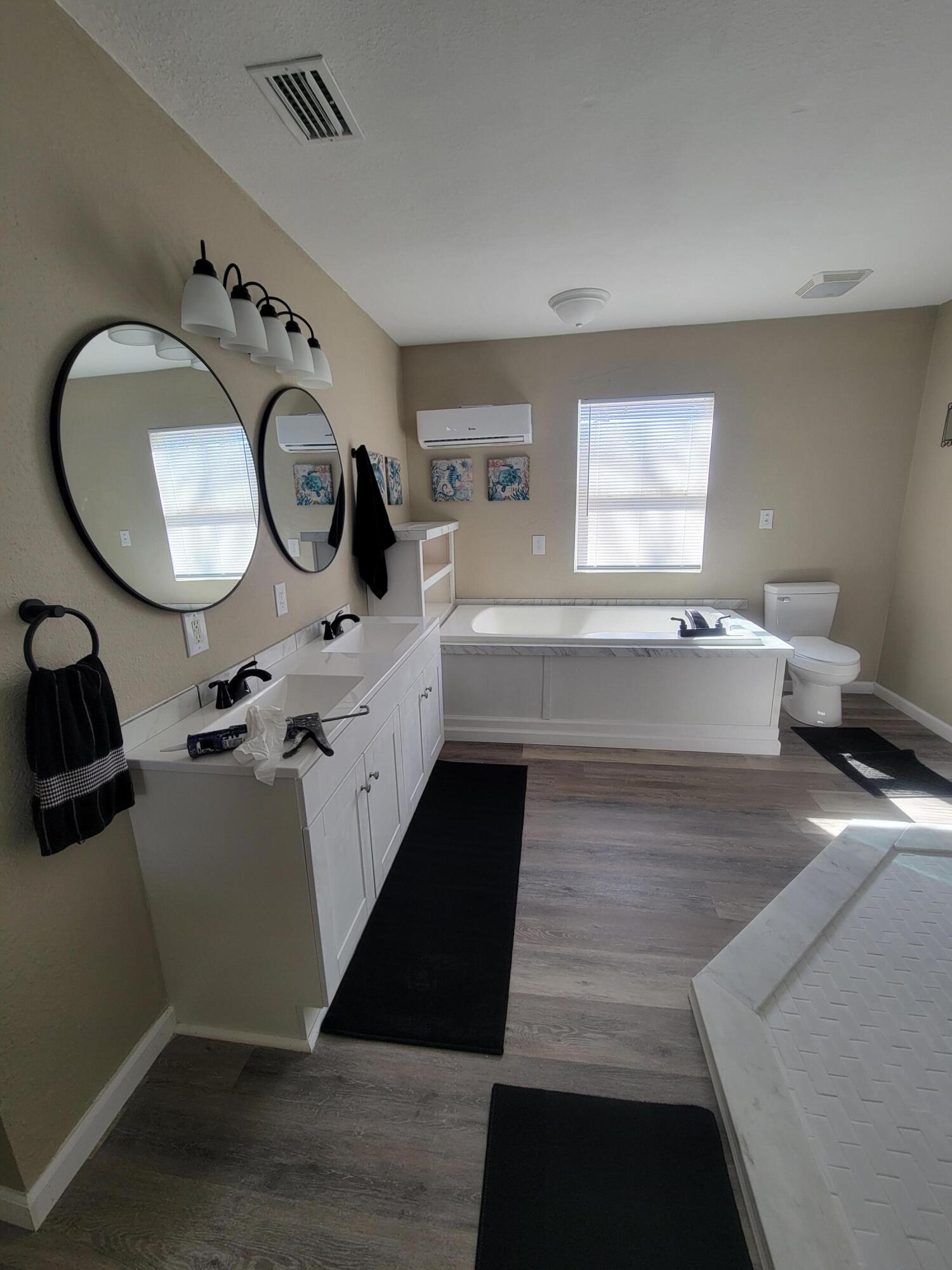 13325 Highway 331 DeFuniak Springs, FL 32433 - Photo 16 of 38 Master Bath