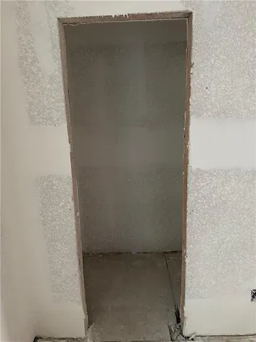 $140,000 | 931 Sandusky Avenue, Kansas City, KS 66101