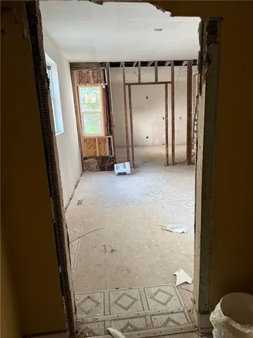 $140,000 | 931 Sandusky Avenue, Kansas City, KS 66101