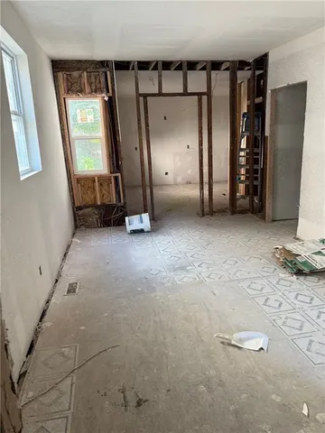 $140,000 | 931 Sandusky Avenue, Kansas City, KS 66101