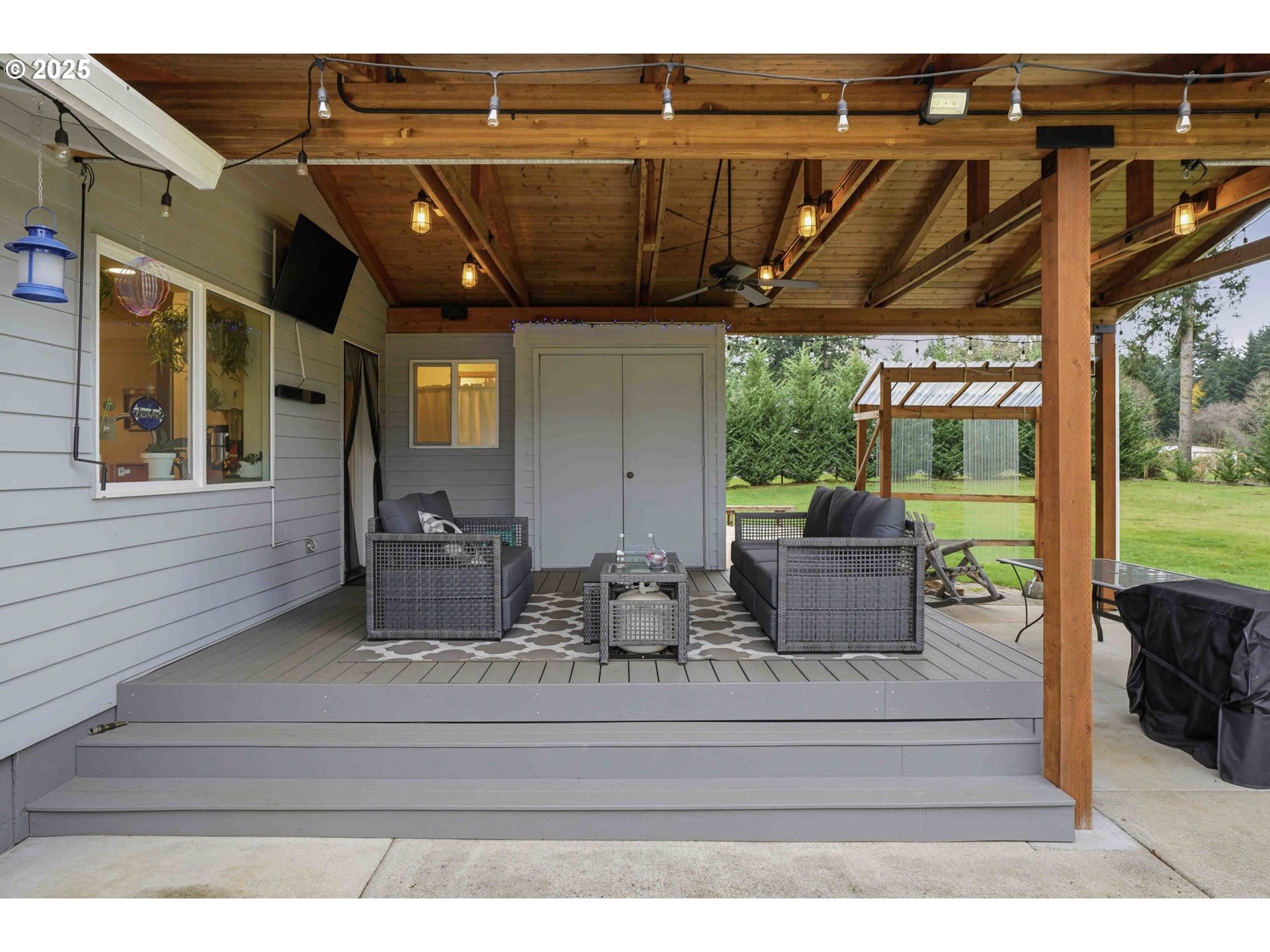 25511 Northeast 13th Street Camas, WA 98607 - Photo 25 of 36 a front view of a house with a garden