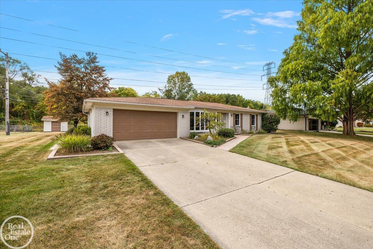 47341 Kennesaw Ridge Utica, MI 48317 - Photo 5 of 50 50189136-7cbc6220-8642-4c07-89bc-ec8fe3bb693a.JPG