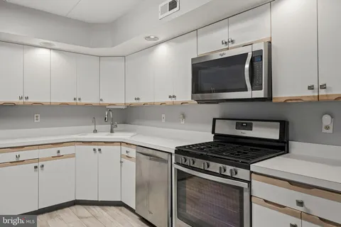 $284,900 | 2015 Welsh Road, Unit D57, Philadelphia, PA 19115