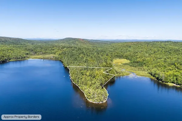 $245,000 | 104-10 St Canaan Me 04924, Skowhegan, ME 04976