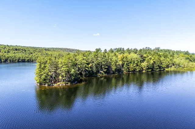 $245,000 | 104-10 St Canaan Me 04924, Skowhegan, ME 04976