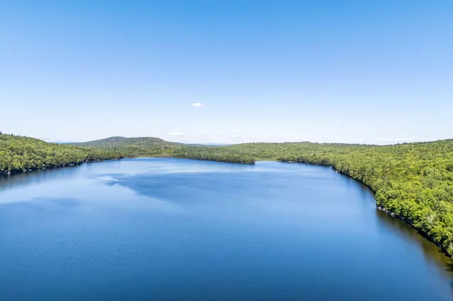 $245,000 | 104-10 St Canaan Me 04924, Skowhegan, ME 04976