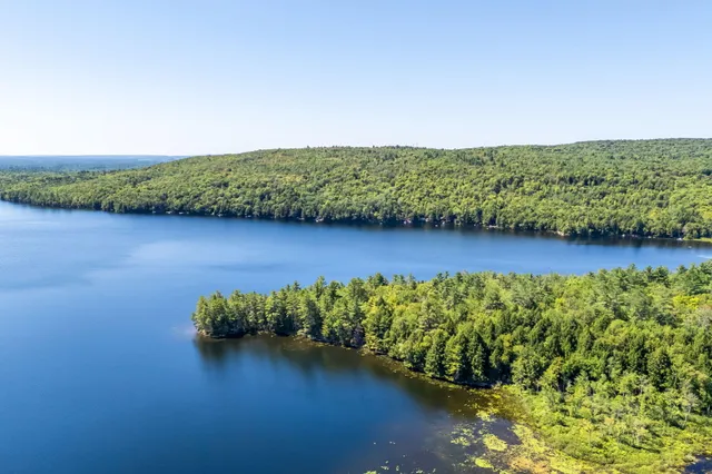 $245,000 | 104-10 St Canaan Me 04924, Skowhegan, ME 04976