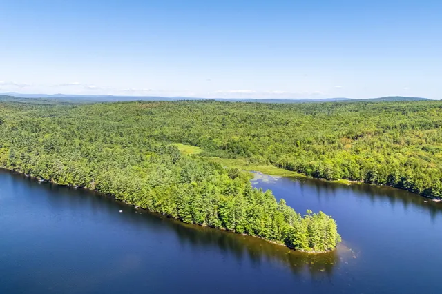 $245,000 | 104-10 St Canaan Me 04924, Skowhegan, ME 04976