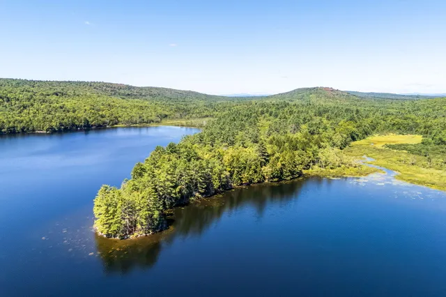 $245,000 | 104-10 St Canaan Me 04924, Skowhegan, ME 04976