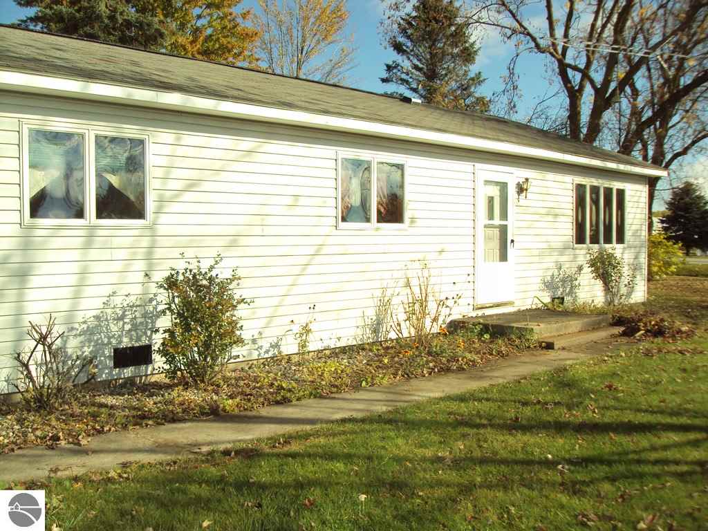 5510 Calhoun Road Gladwin, MI 48624 - Photo 52 of 67 1777699-51.JPG