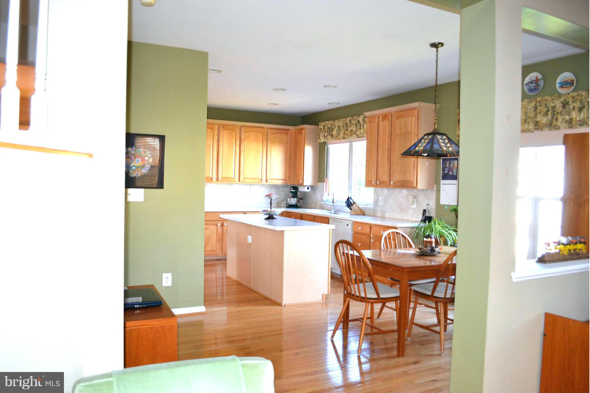 18271 Maple Spring Court Leesburg, VA 20176 - Photo 6 of 30 Interior (General)