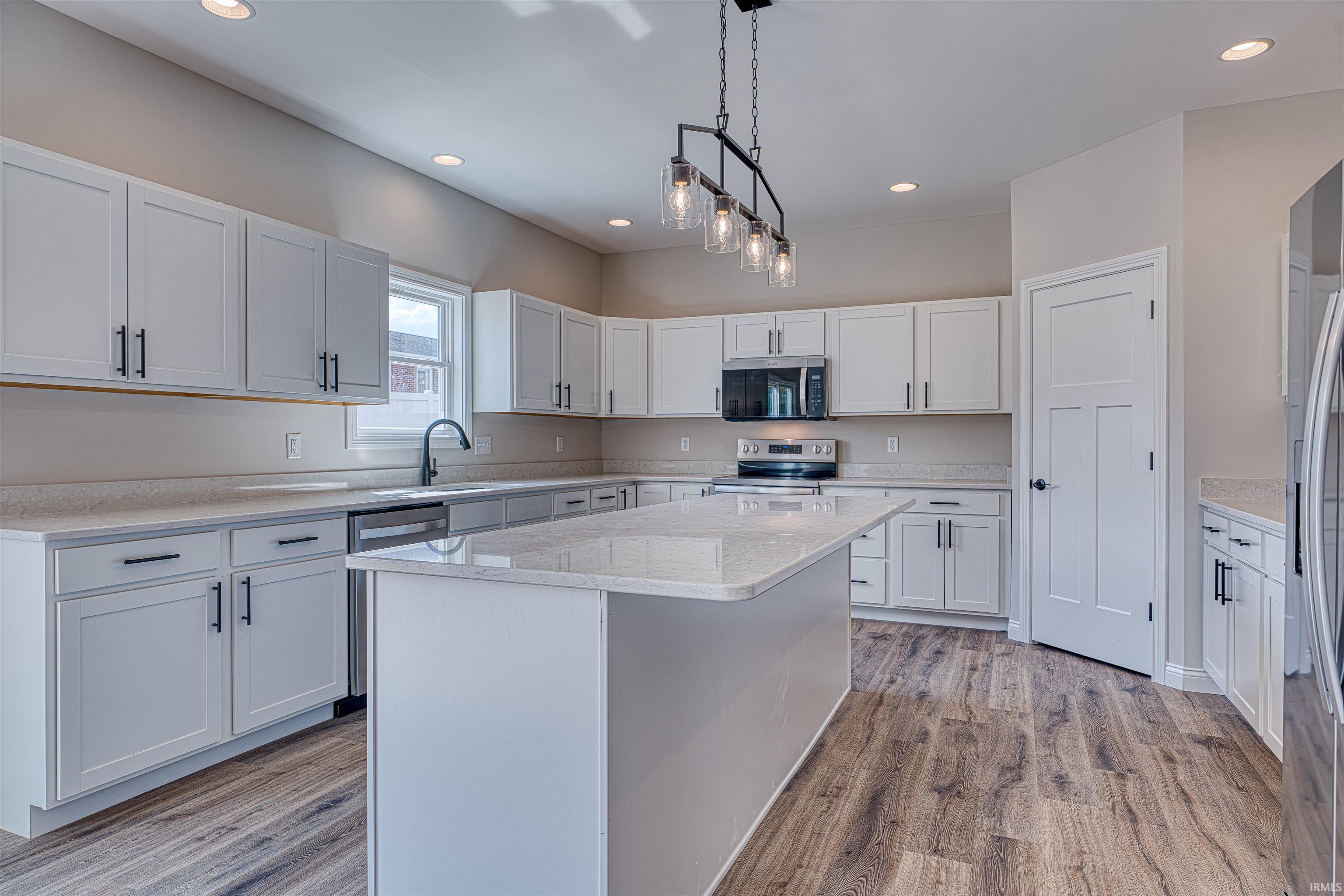 316 Sunset Drive Mount Vernon, IN 47620 - Photo 15 of 36