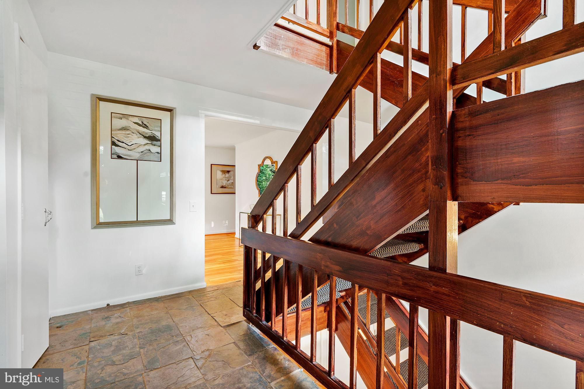 6917 Persimmon Tree Road Bethesda, MD 20817 - Photo 2 of 41 By Renowned Architects Keyes, Lethbridge & Candon