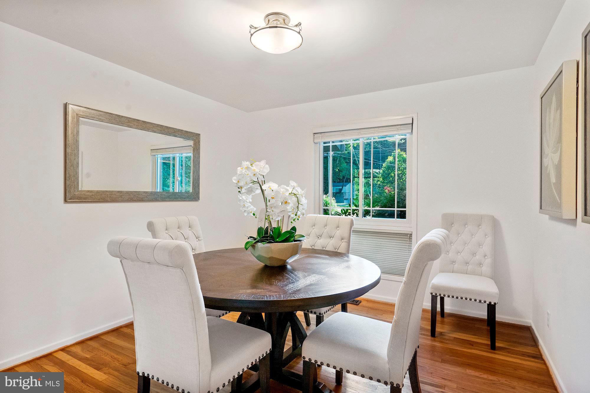 6917 Persimmon Tree Road Bethesda, MD 20817 - Photo 8 of 41 Formal Dining