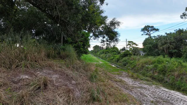 $1,300,000 | 0 Lantana Road, Atlantis, FL 33462