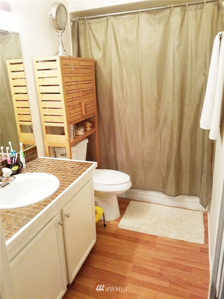 11512 Southeast 173rd Street Renton, WA 98058 - Photo 14 of 19 Gallery Image 14