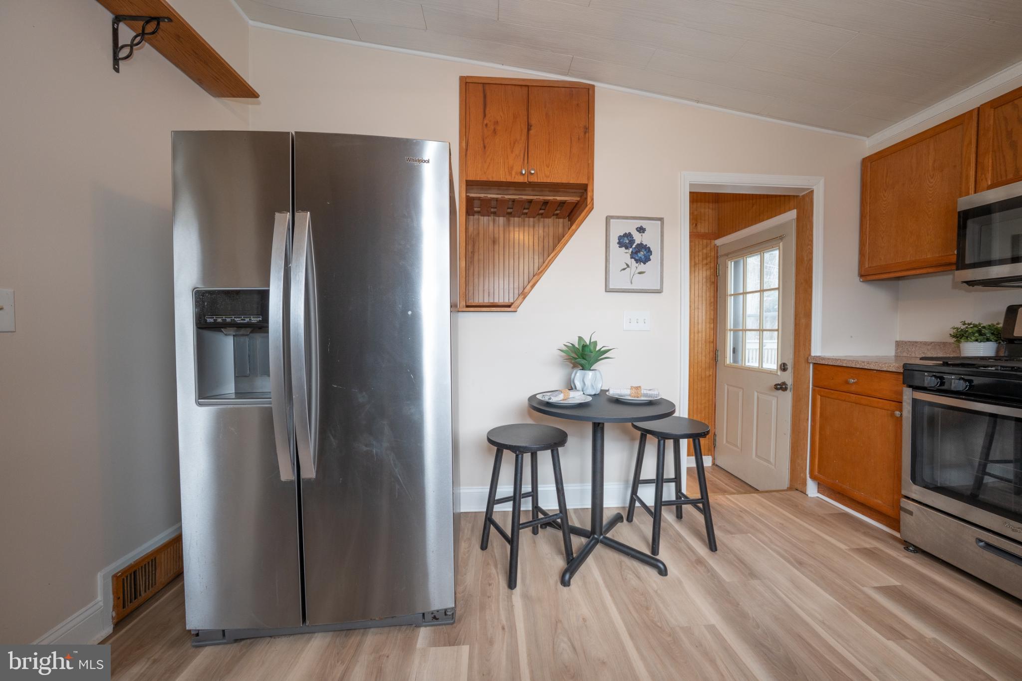 3999 Riviera Drive Upper Chichester, PA 19061 - Photo 11 of 32 Eat in space & easy access to deck to entertain!