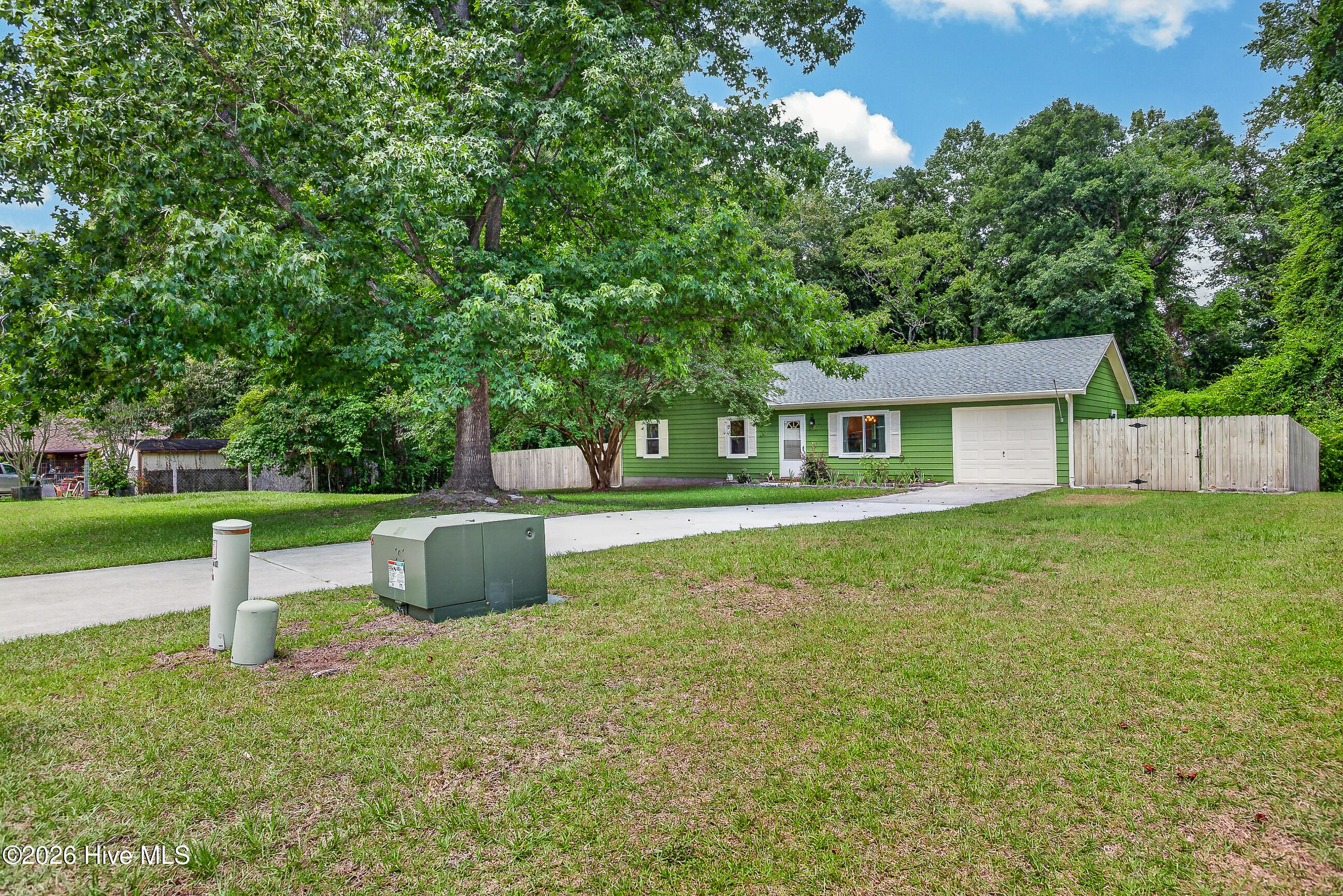 130 Falcon Crest Road Jacksonville, NC 28540 - Photo 3 of 30