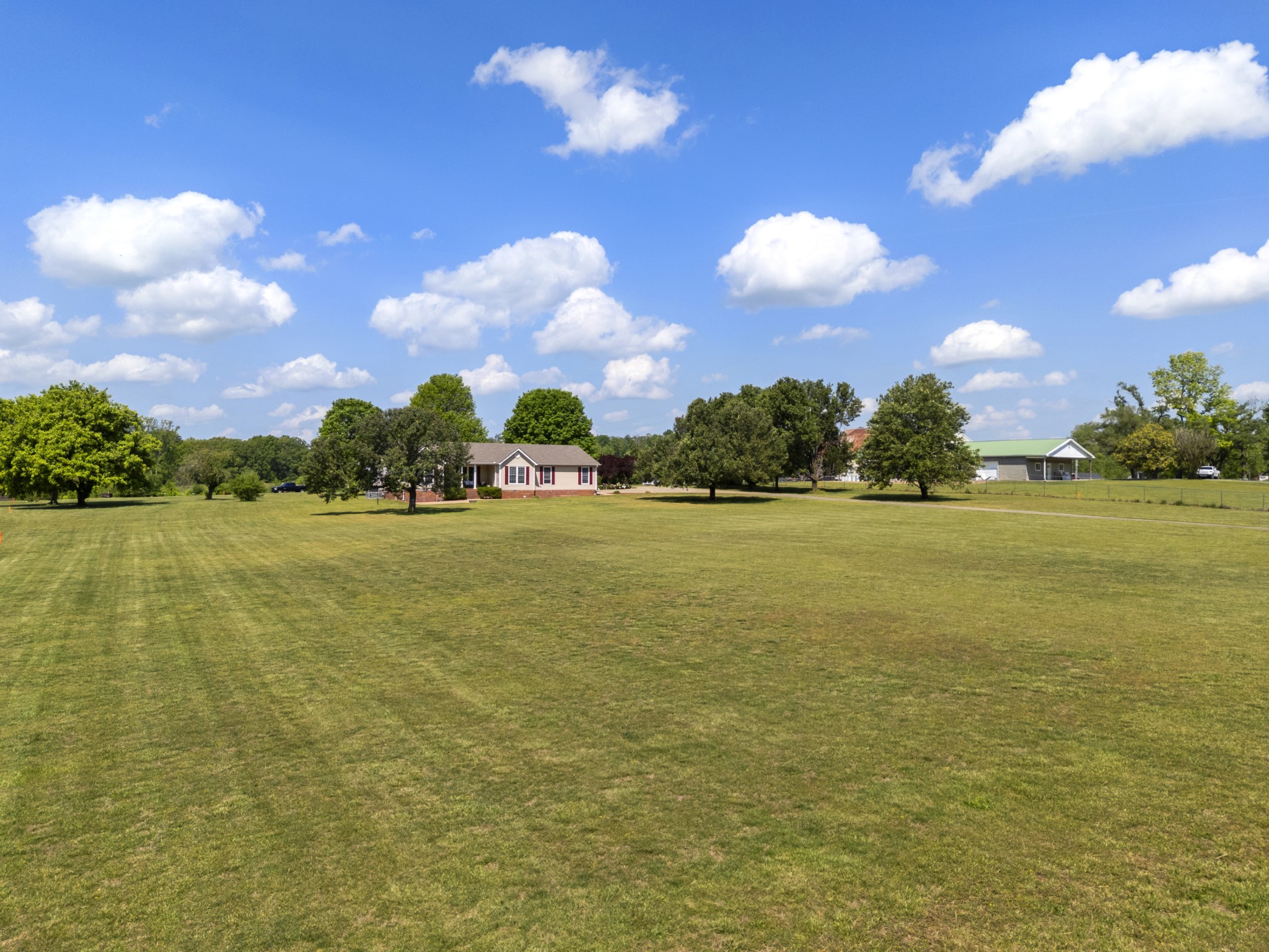1010 State Highway 48 Dickson, TN 37055 - Photo 13 of 59 a view of an ocean and a building