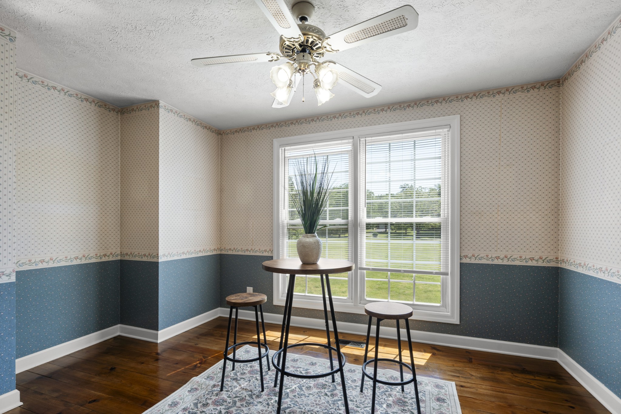 1010 State Highway 48 Dickson, TN 37055 - Photo 20 of 59 a view of a livingroom with furniture window and wooden floor