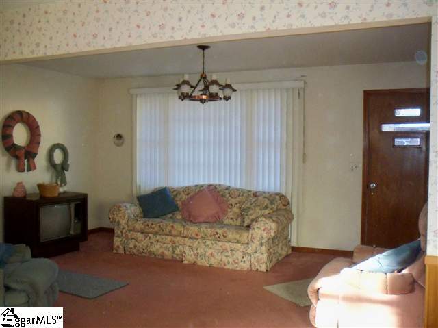 33 State Rd S-23-802 Greenville, SC 29611 - Photo 2 of 18 Gallery Image 2