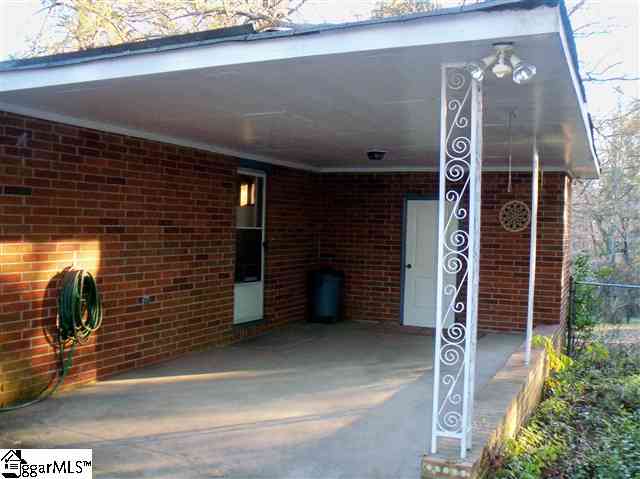 33 State Rd S-23-802 Greenville, SC 29611 - Photo 14 of 18 Gallery Image 14