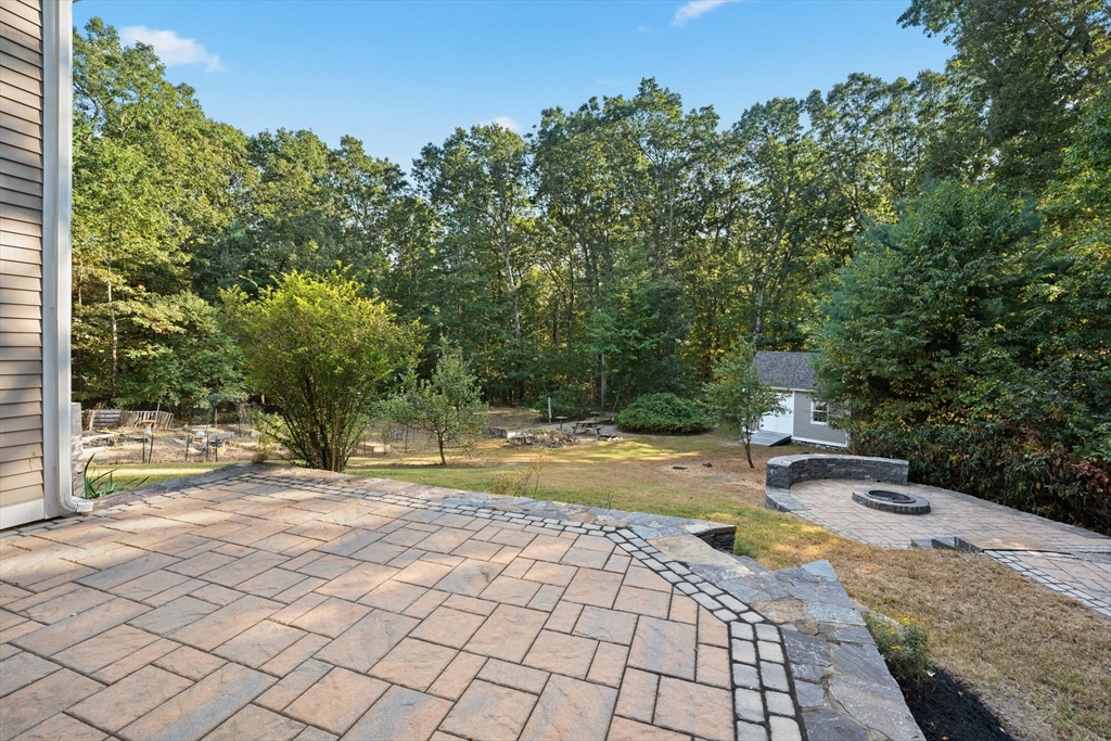 111 Kempton Road Millville, MA 01529 - Photo 2 of 41 Gallery Image 2