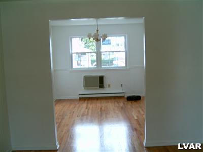 608 Ridge Street Emmaus, PA 18049 - Photo 3 of 6 Gallery Image 3