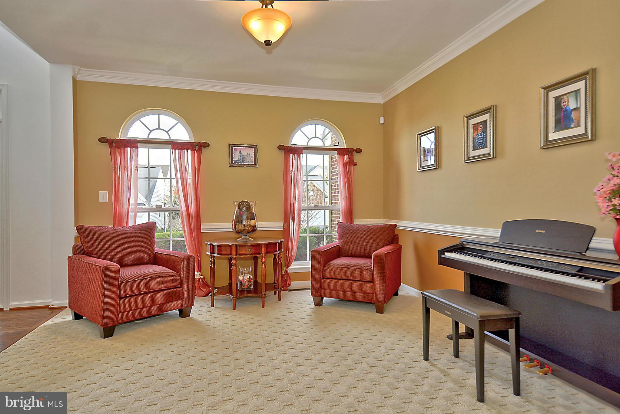 18401 Broad Leaf Road Boyds, MD 20841 - Photo 3 of 30 Dining Room