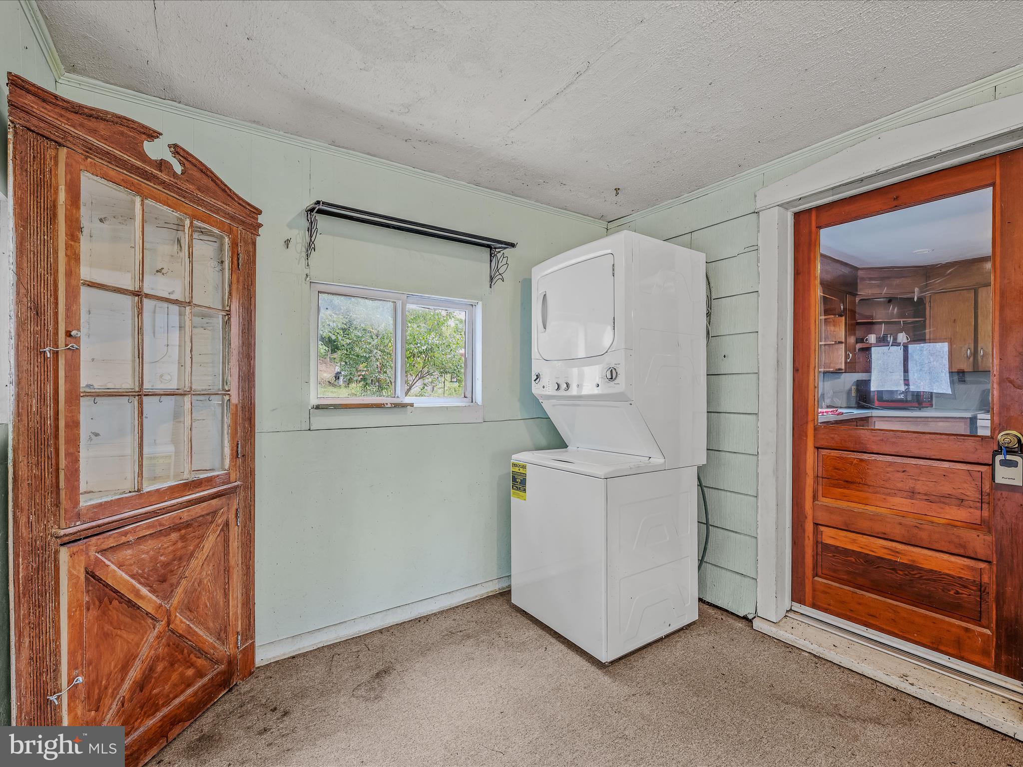 137 Hageman Street Berkeley Springs, WV 25411 - Photo 16 of 25 Laundry Area