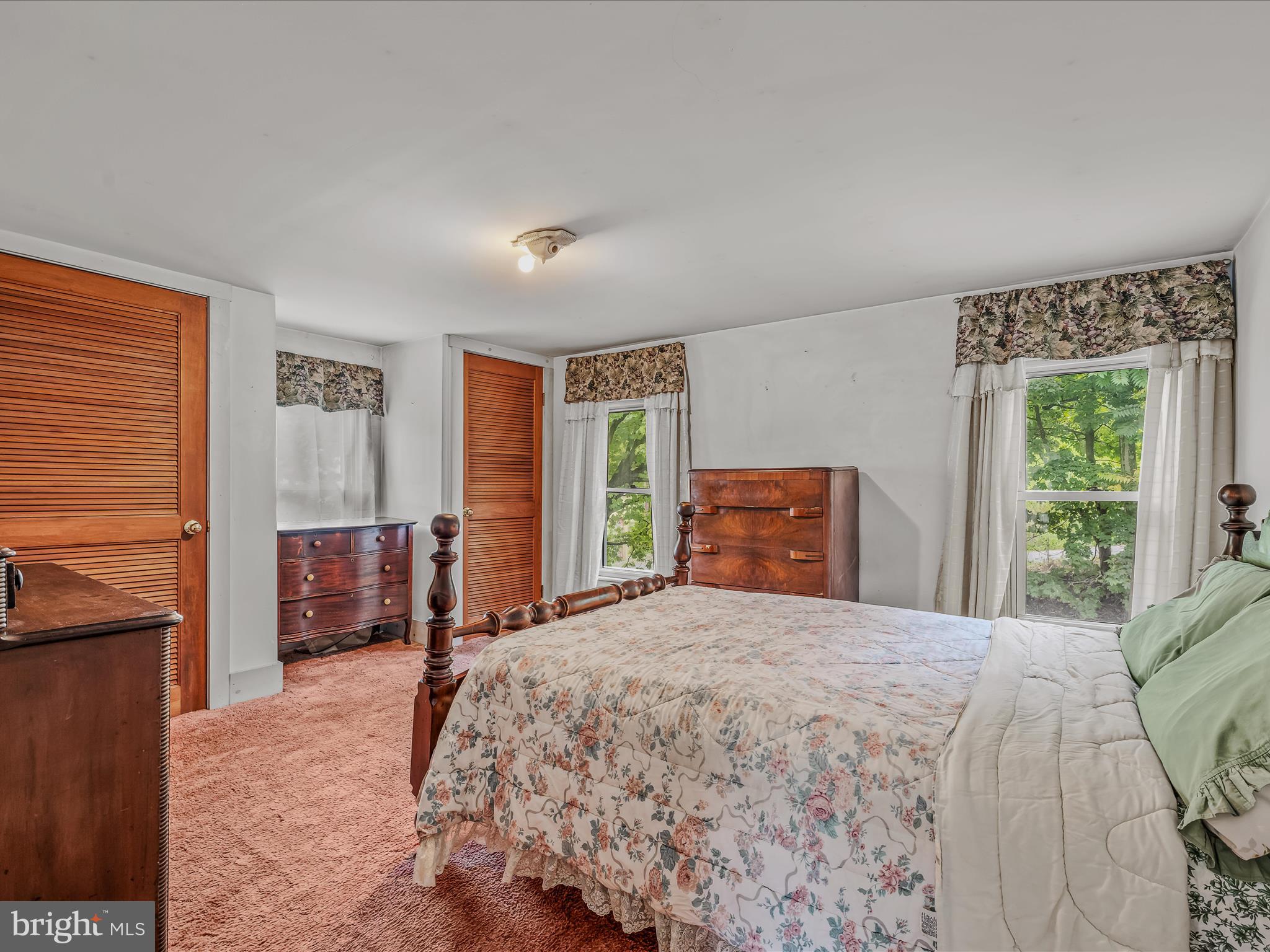 137 Hageman Street Berkeley Springs, WV 25411 - Photo 17 of 25 Primary Bedroom