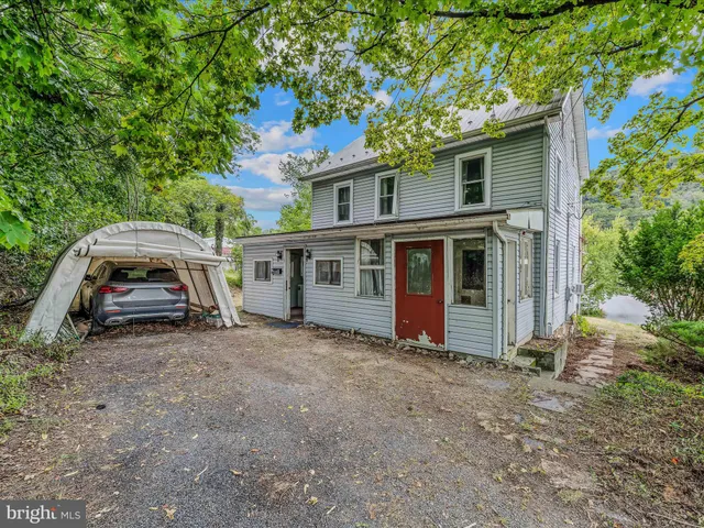 $175,000 | 137 Hageman Street, Berkeley Springs, WV 25411