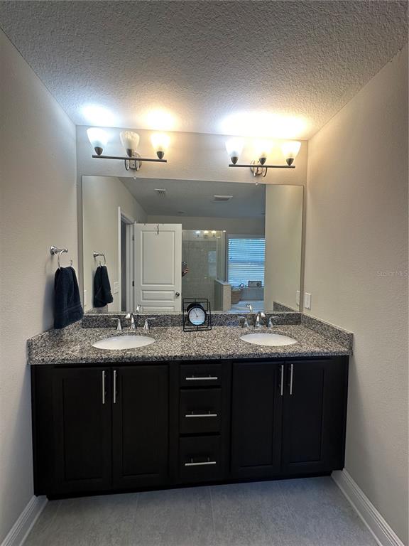 3313 West Walnut Street Tampa, FL 33607 - Photo 8 of 23