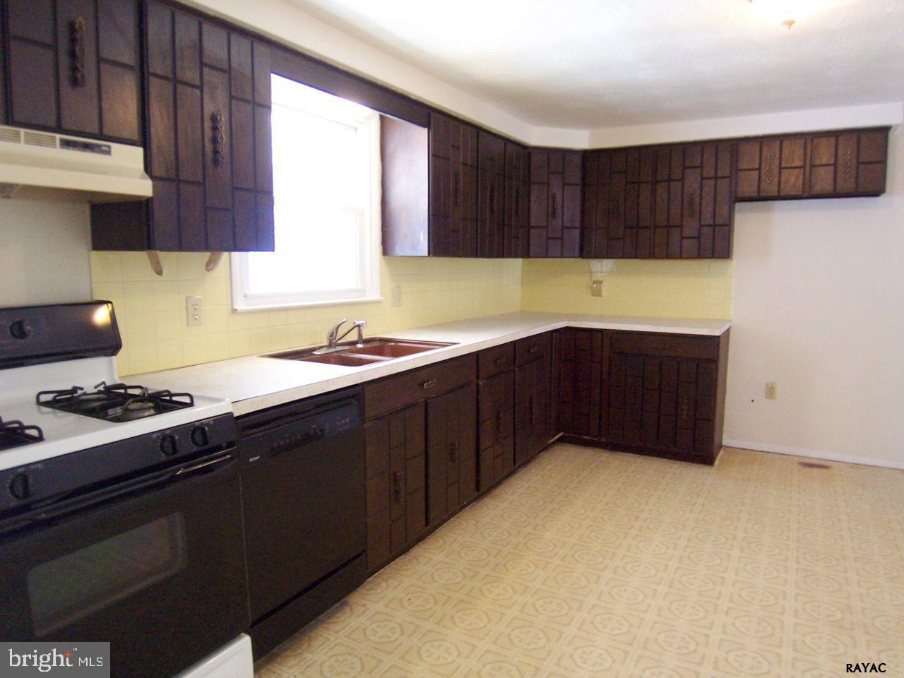 3070 East Prospect Road York, PA 17402 - Photo 15 of 36 Gallery Image 15
