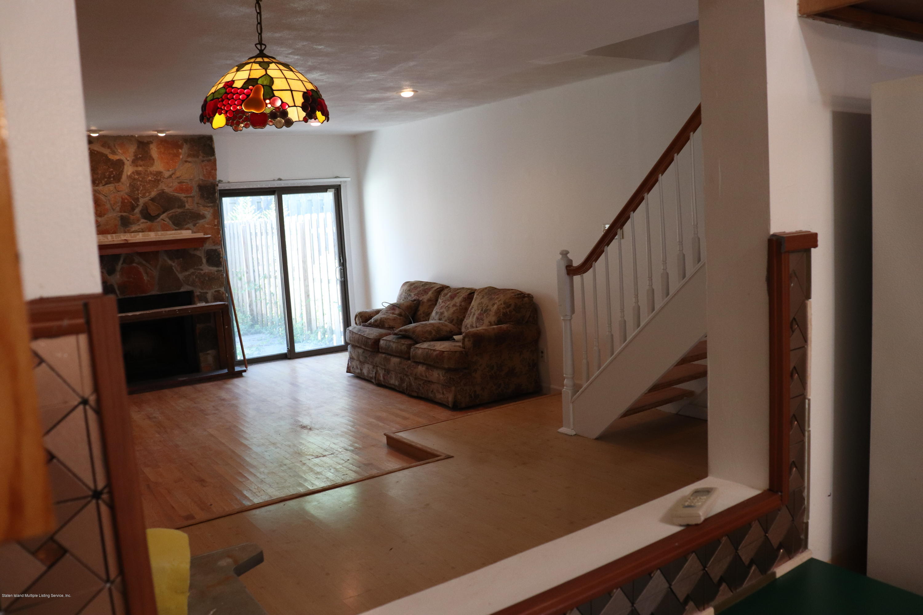 271 Signs Road, Unit J Staten Island, NY 10314 - Photo 3 of 12 3